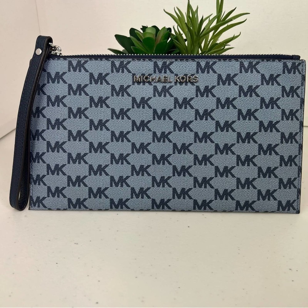 Michael Kors Blue Wristlet